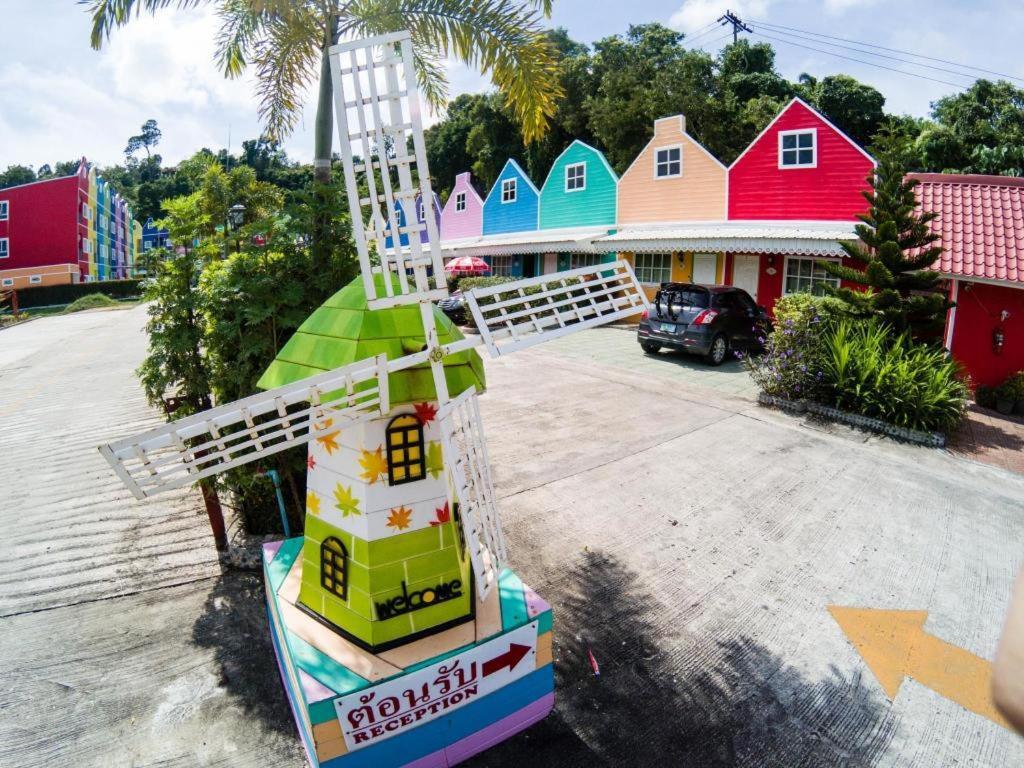 Holland Resort Phuket Exterior foto